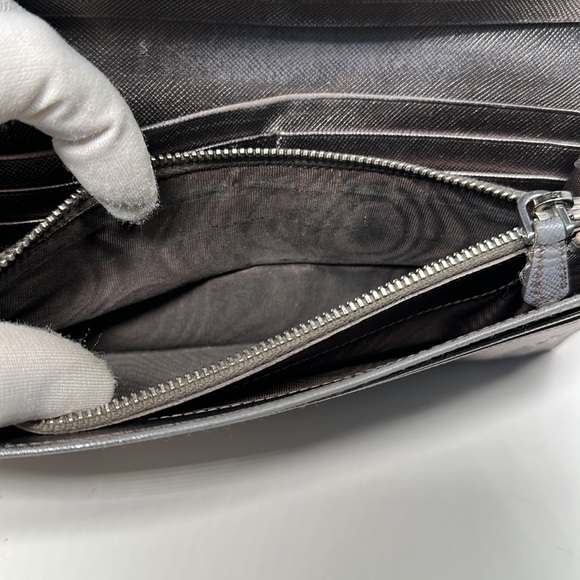 Authentic PRADA Large Saffiano Leather Wallet- Silver - Picture 12 of 16